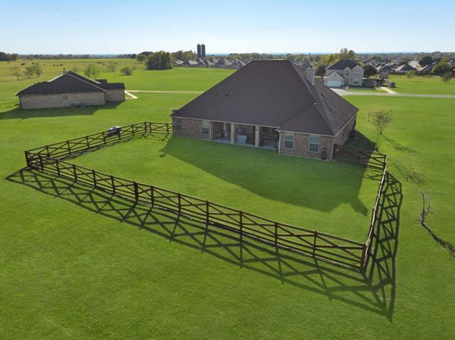 74 Dove Trail, Navasota, TX 77868