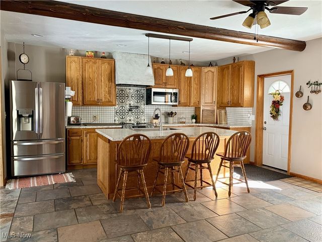 2250 Claus Road, Vermilion, OH 44089