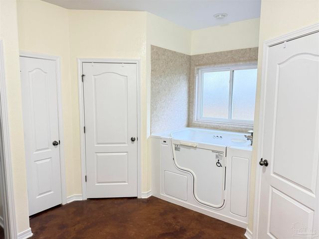 4868 Horace Lunsford Rd, Milton, FL 32570