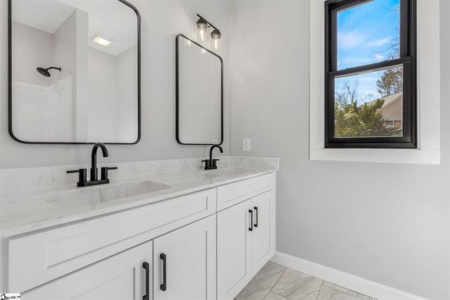 107 Bentwood Lane, Pickens, SC 29671