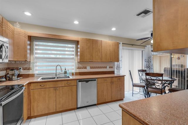7817 Sunflower Drive, Margate, FL 33063