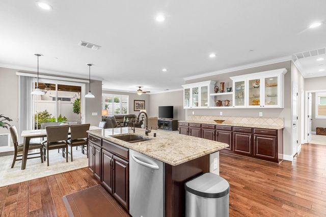 2720 Maple Grove Ave, Manteca, CA 95336