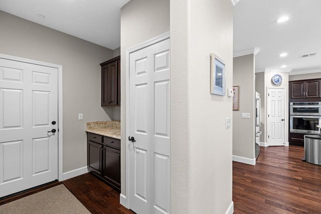 2720 Maple Grove Ave, Manteca, CA 95336