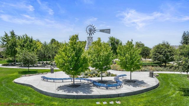 2720 Maple Grove Ave, Manteca, CA 95336