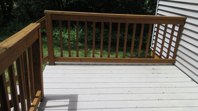 17 Oakwood Cir Apt 2, Goffstown, NH 03045