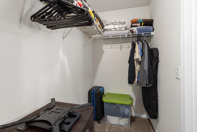 2914 Fawn Cove Avenue, Middleville, MI 49333