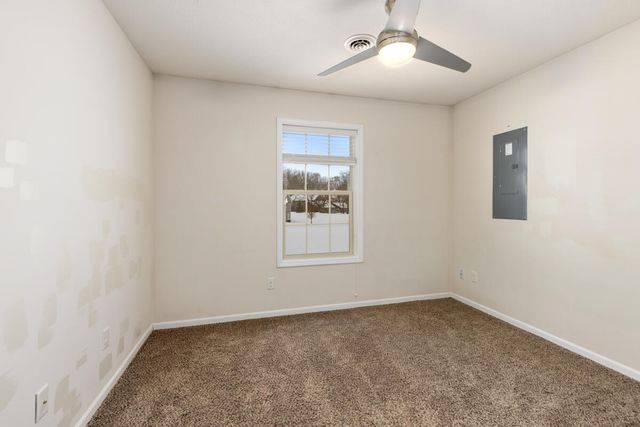 2914 Fawn Cove Avenue, Middleville, MI 49333