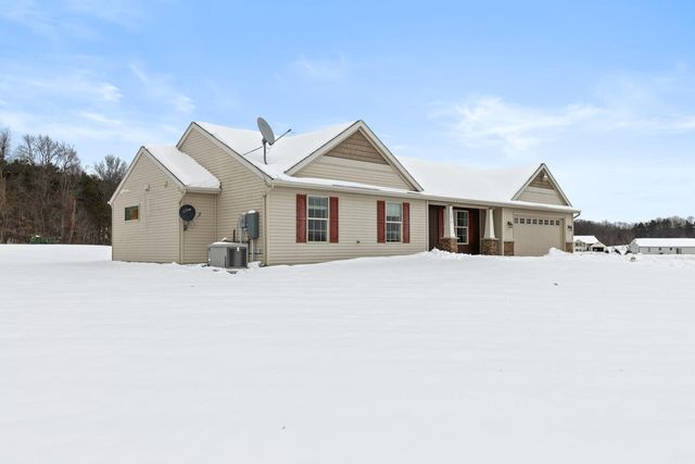 2914 Fawn Cove Avenue, Middleville, MI 49333