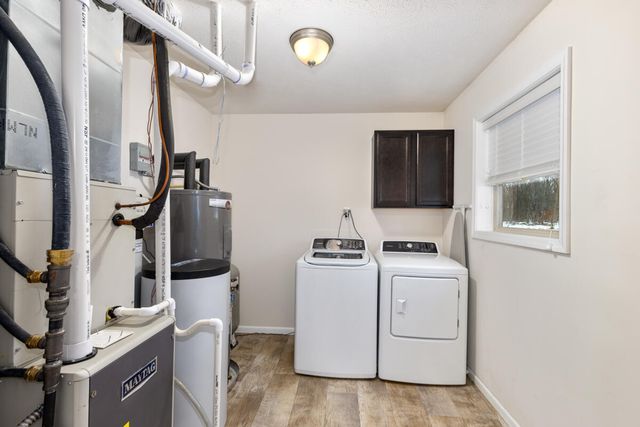 2914 Fawn Cove Avenue, Middleville, MI 49333