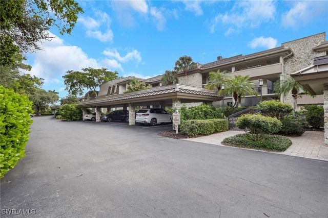 5964 Pelican Bay BLVD 415, Naples, FL 34108