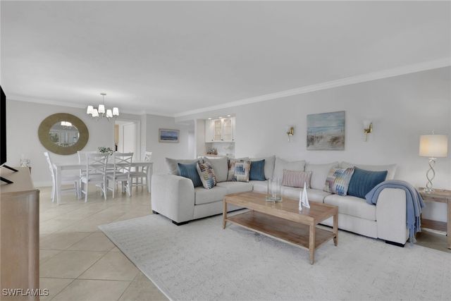 5964 Pelican Bay BLVD 415, Naples, FL 34108