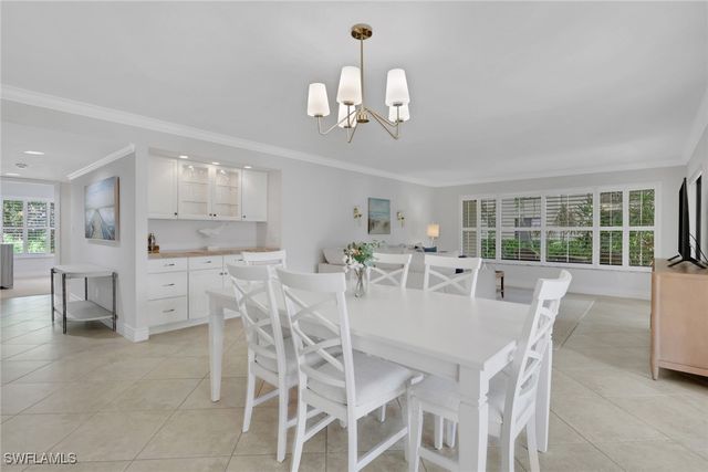 5964 Pelican Bay BLVD 415, Naples, FL 34108