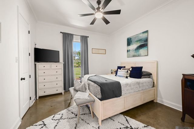 38059 Osten Beard Rd, Gonzales, LA 70725