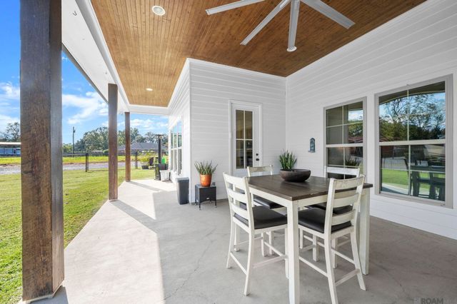 38059 Osten Beard Rd, Gonzales, LA 70725