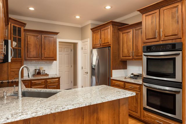 1130 Norfolk Green Circle, Chattanooga, TN 37421