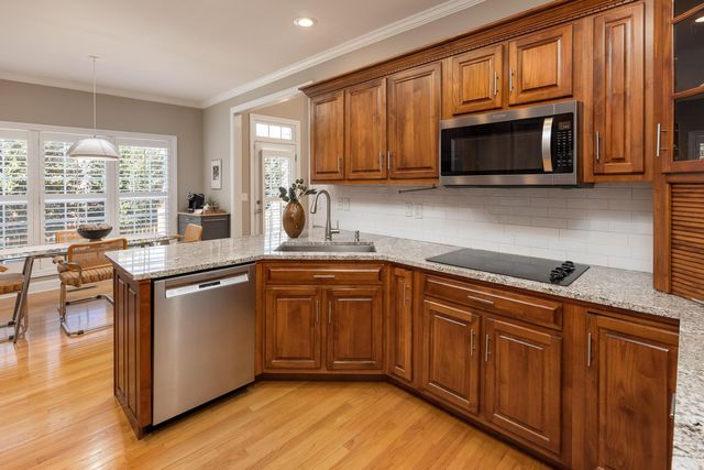 1130 Norfolk Green Circle, Chattanooga, TN 37421