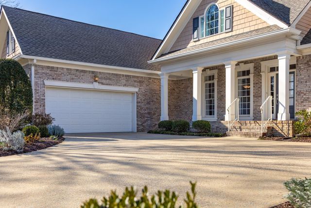 1130 Norfolk Green Circle, Chattanooga, TN 37421