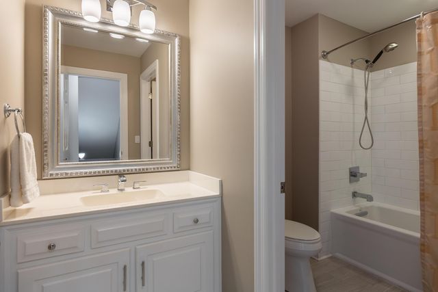 1130 Norfolk Green Circle, Chattanooga, TN 37421