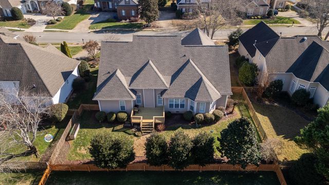 1130 Norfolk Green Circle, Chattanooga, TN 37421