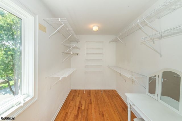 31 Lockley Ct, Mountain Lakes Boro, NJ 07046