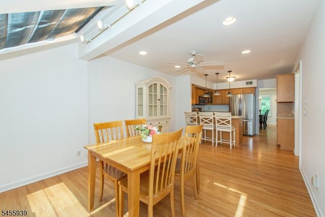 31 Lockley Ct, Mountain Lakes Boro, NJ 07046
