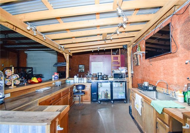 23250 CR 1038, Mathis, TX 78368