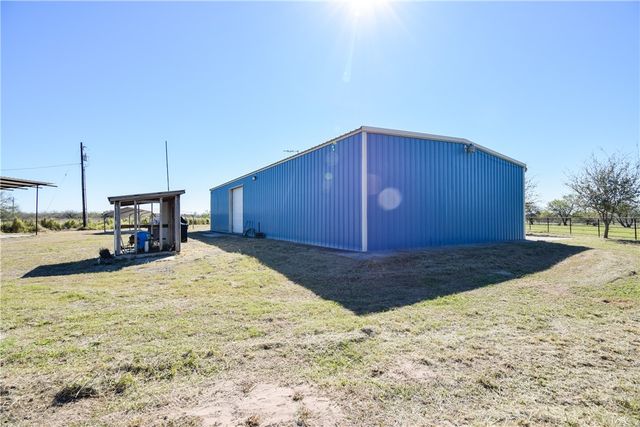 23250 CR 1038, Mathis, TX 78368