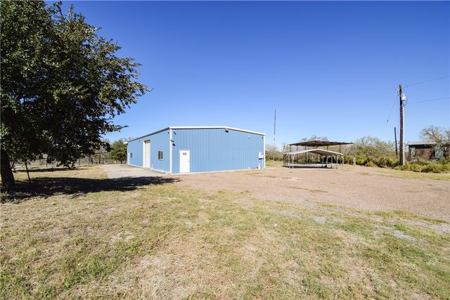 23250 CR 1038, Mathis, TX 78368