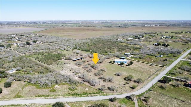 23250 CR 1038, Mathis, TX 78368