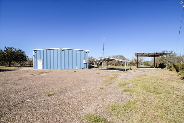 23250 CR 1038, Mathis, TX 78368