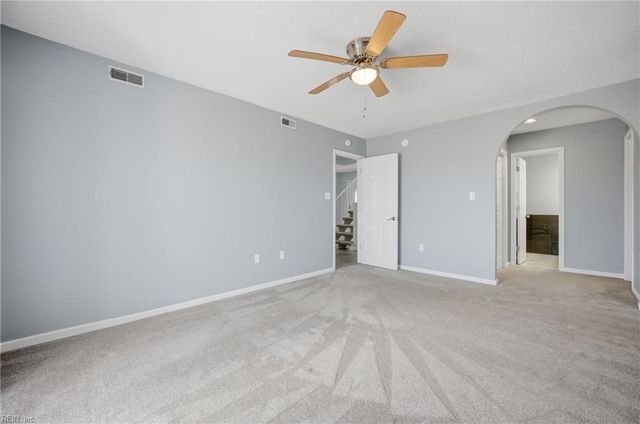 20 B Freeman DR, Poquoson, VA 23662