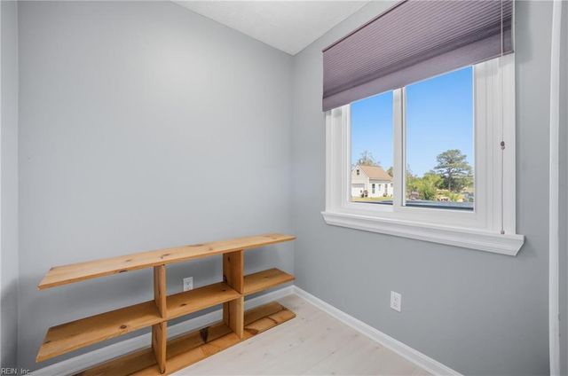 20 B Freeman DR, Poquoson, VA 23662