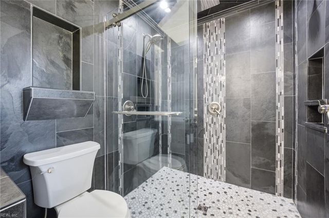 20 B Freeman DR, Poquoson, VA 23662