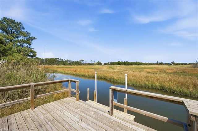 20 B Freeman DR, Poquoson, VA 23662