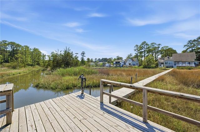 20 B Freeman DR, Poquoson, VA 23662