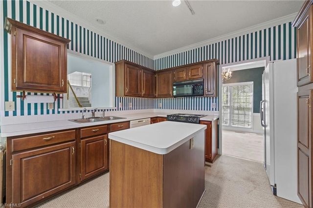 7291 Pellinore Drive, Pfafftown, NC 27040