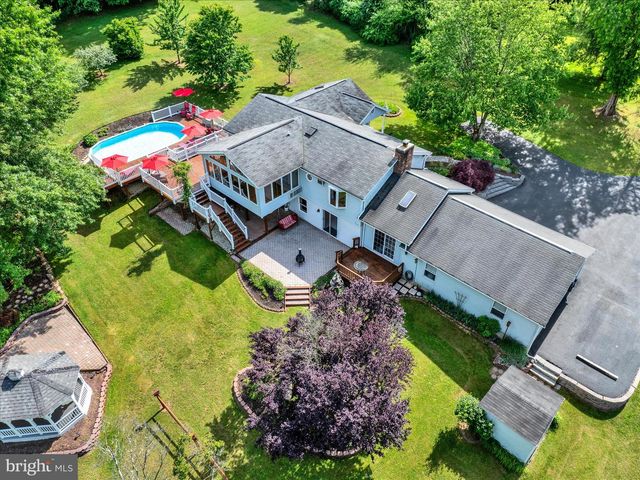 1149 FAWN GROVE RD, New Park, PA 17352