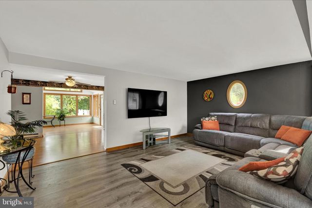 1149 FAWN GROVE RD, New Park, PA 17352