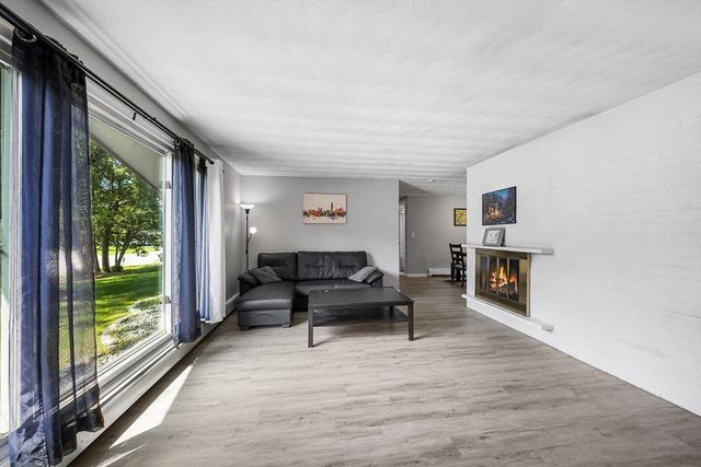59 Eaton Rd, Framingham, MA 01701