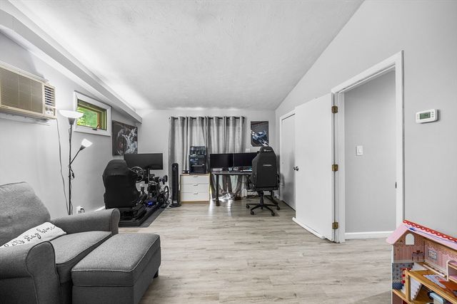 59 Eaton Rd, Framingham, MA 01701
