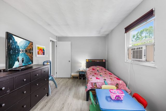 59 Eaton Rd, Framingham, MA 01701