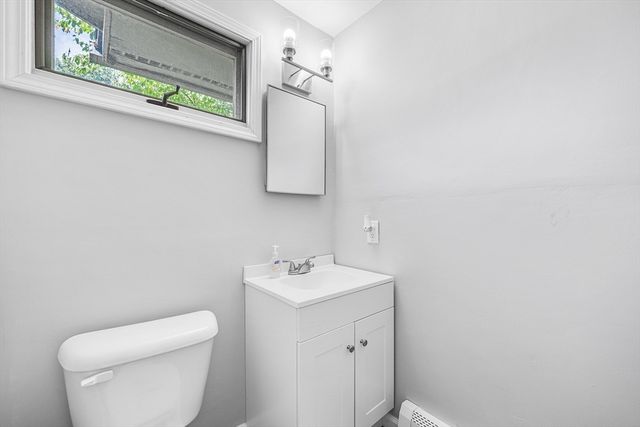 59 Eaton Rd, Framingham, MA 01701