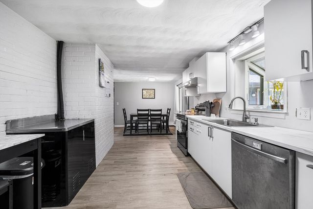 59 Eaton Rd, Framingham, MA 01701