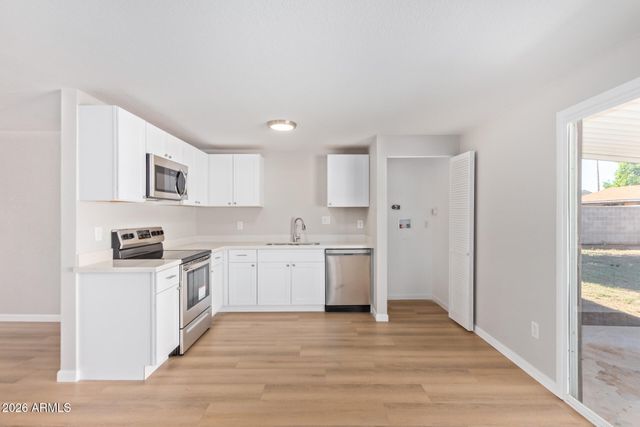 3656 E WILLOW Avenue, Phoenix, AZ 85032