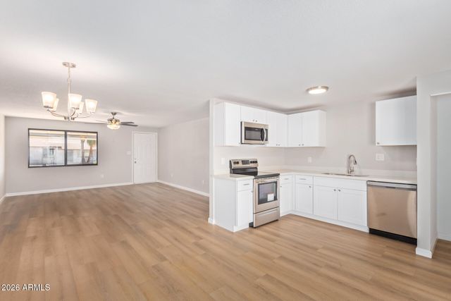 3656 E WILLOW Avenue, Phoenix, AZ 85032