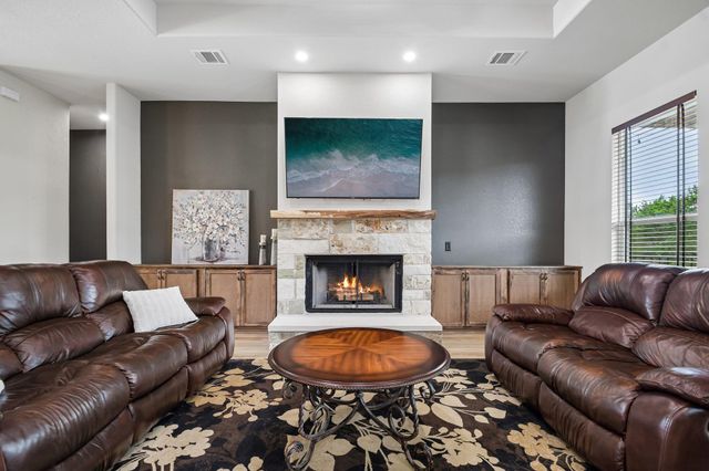 21422 Santa Rosa Ave, Lago Vista, TX 78645