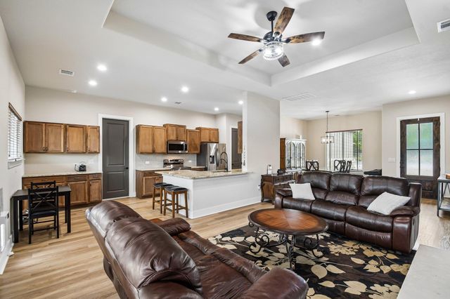 21422 Santa Rosa Ave, Lago Vista, TX 78645