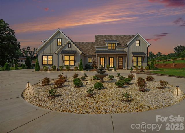 1012 Marthas Meadow Lane, Monroe, NC 28112