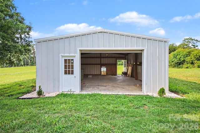 1012 Marthas Meadow Lane, Monroe, NC 28112