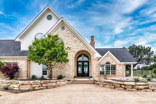 31 W VALLEY SPRINGS RD, Wimberley, TX 78676